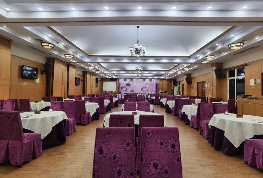 Royal Garden Hotel Canton Esterno foto