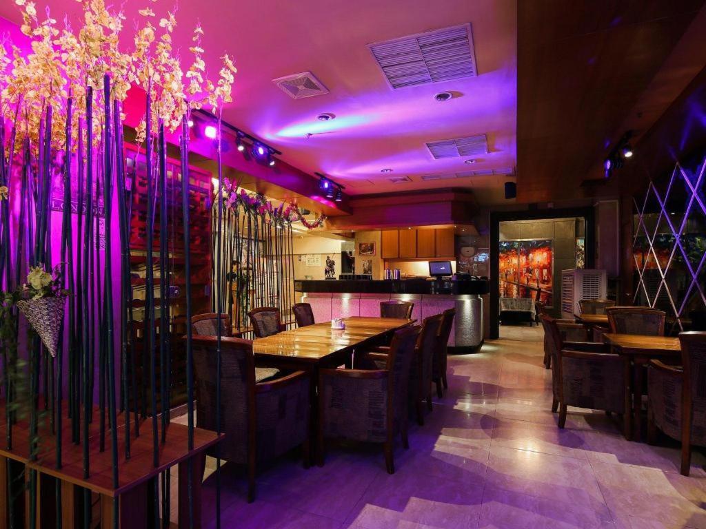 Royal Garden Hotel Canton Esterno foto