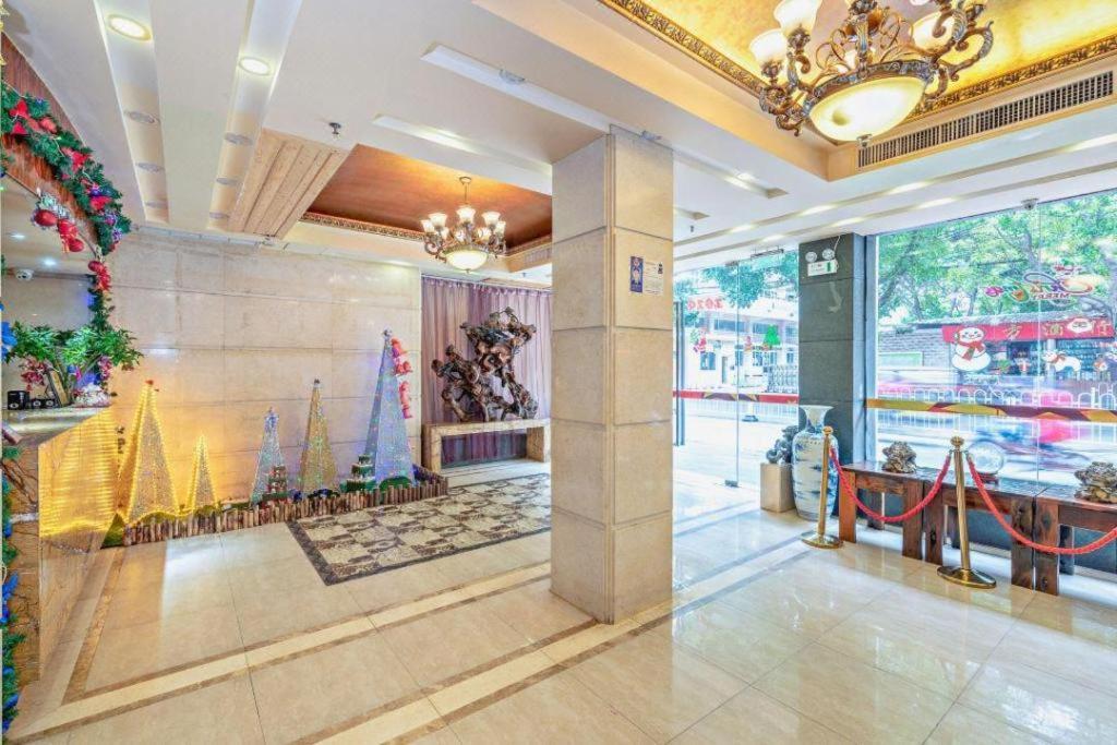 Royal Garden Hotel Canton Esterno foto